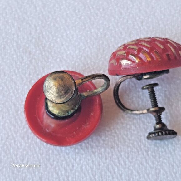 Vintage Red Gold Bakelite hard plastics Screw back stud Earrings 60s - Picture 4 of 6